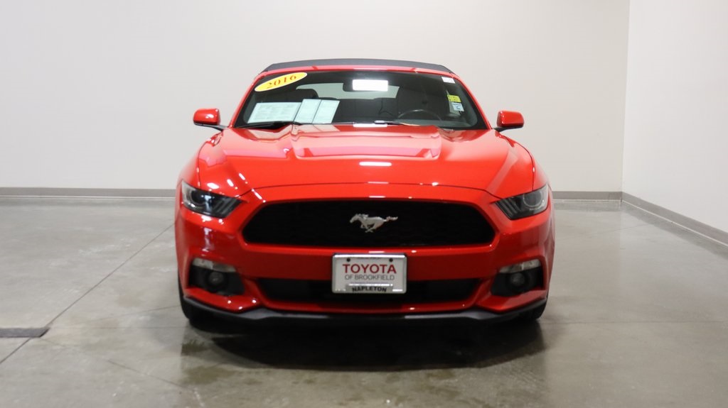 2016 Ford Mustang V6 2