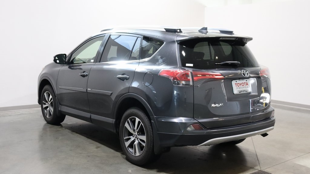 2018 Toyota RAV4 XLE 5