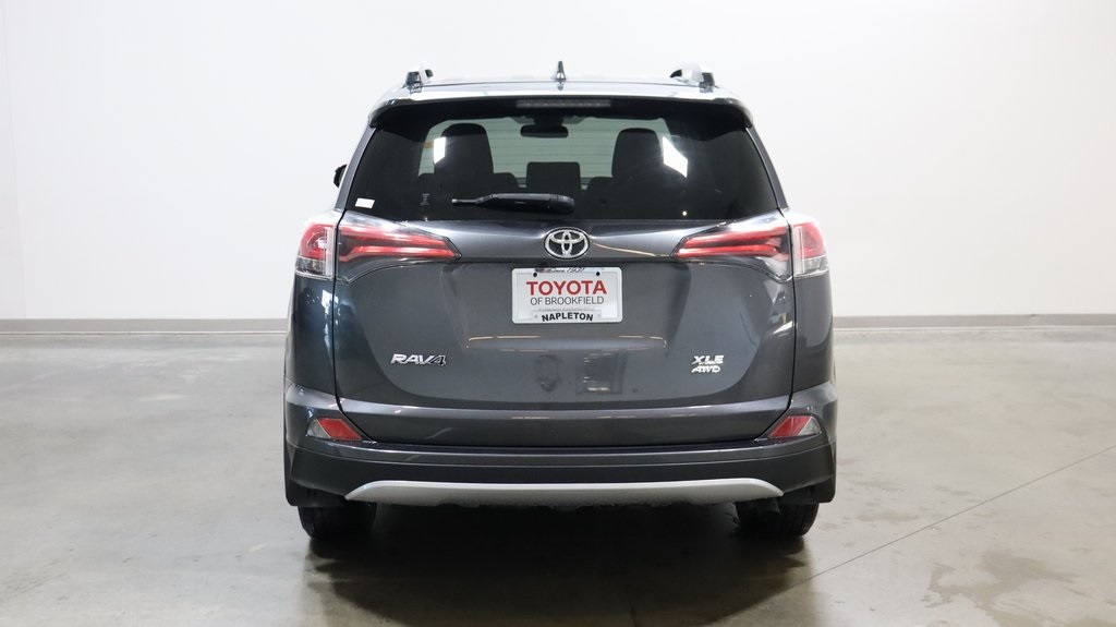 2018 Toyota RAV4 XLE 6