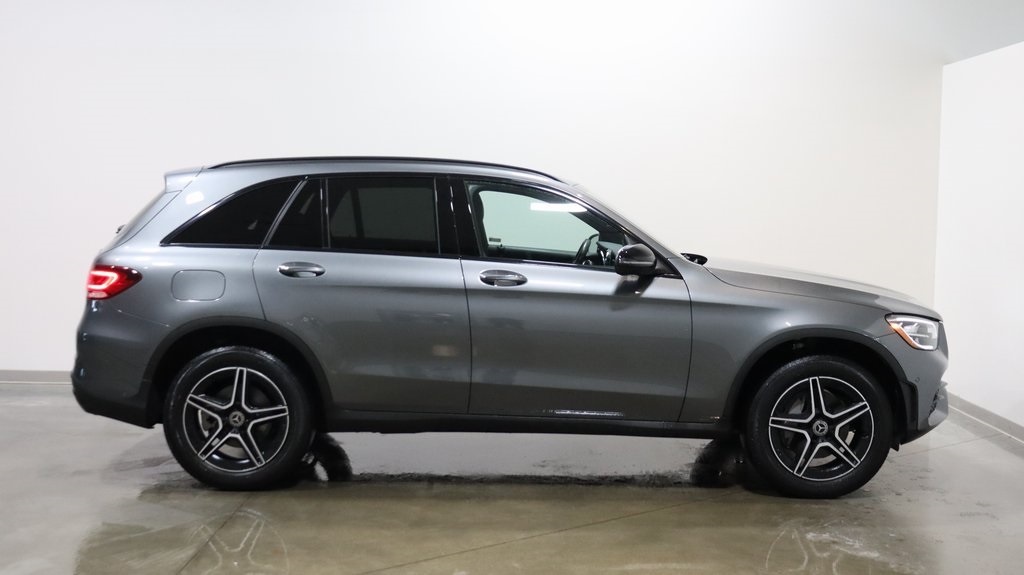 2021 Mercedes-Benz GLC GLC 300 8