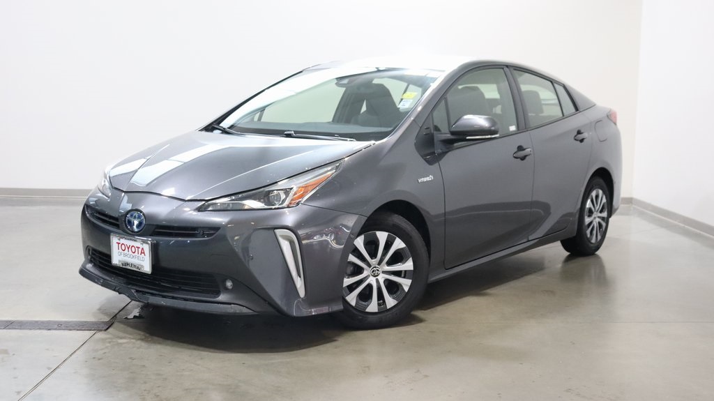 2021 Toyota Prius XLE AWD-e 3