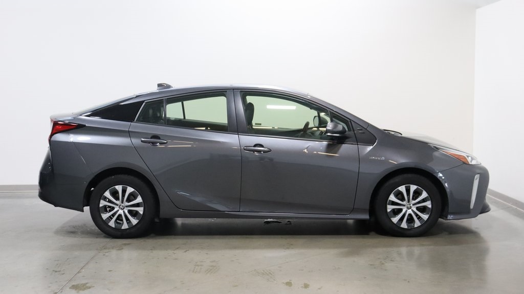 2021 Toyota Prius XLE AWD-e 8