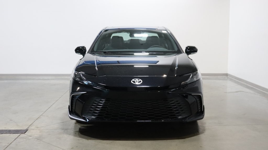 2025 Toyota Camry SE 2