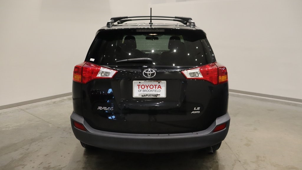 2015 Toyota RAV4 LE 4