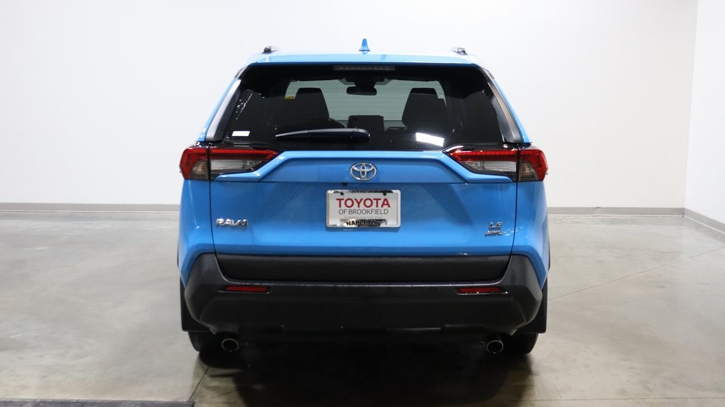 2021 Toyota RAV4 LE 6