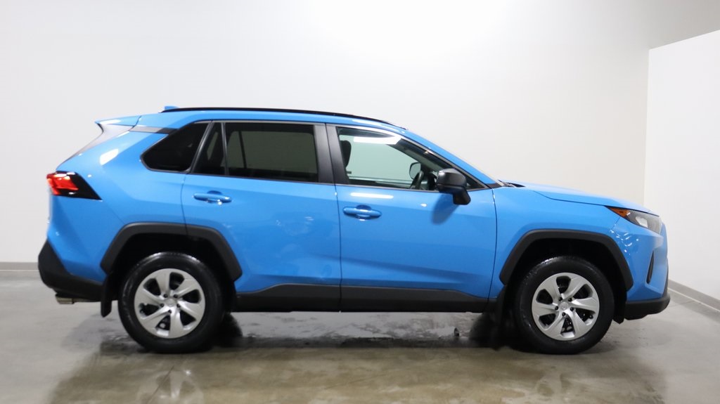 2021 Toyota RAV4 LE 8