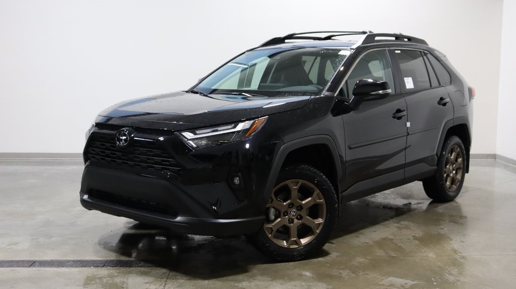 2025 Toyota RAV4 Hybrid Woodland Edition 3