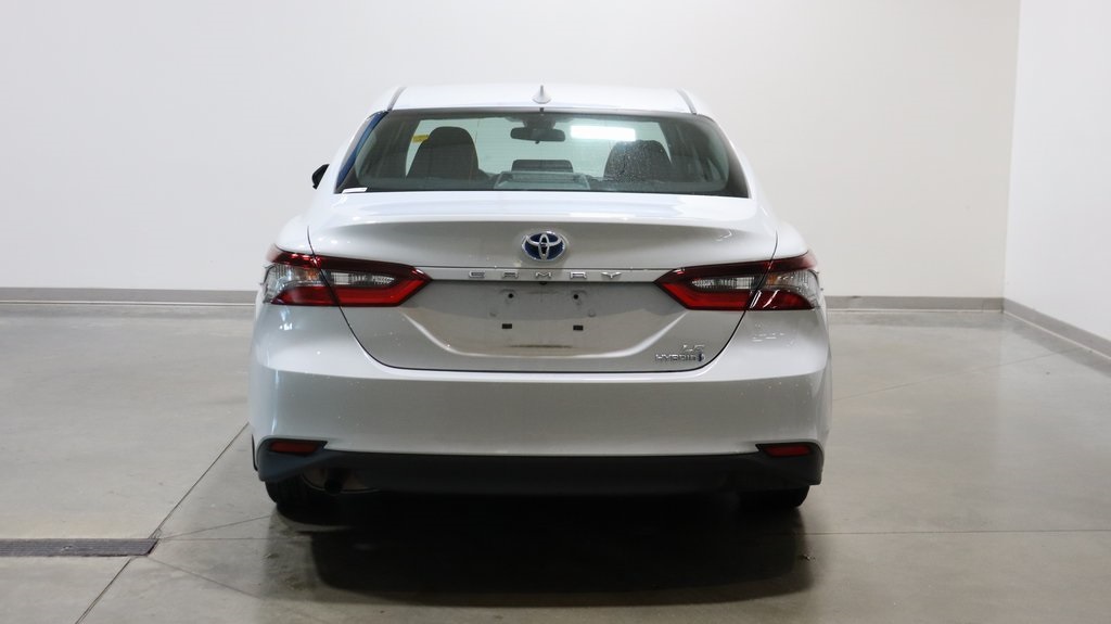 2022 Toyota Camry Hybrid LE 6