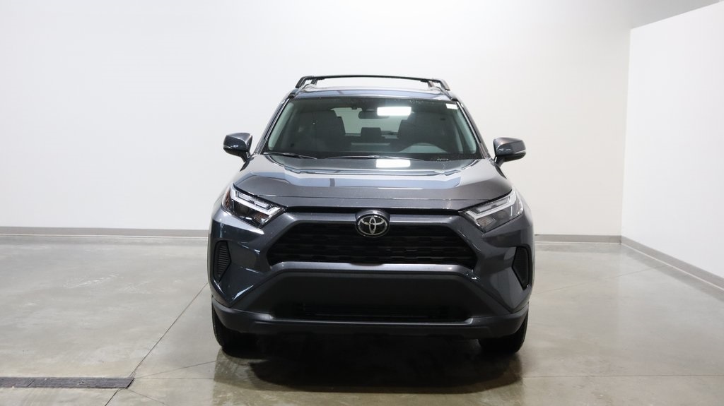 2025 Toyota RAV4 XLE 2