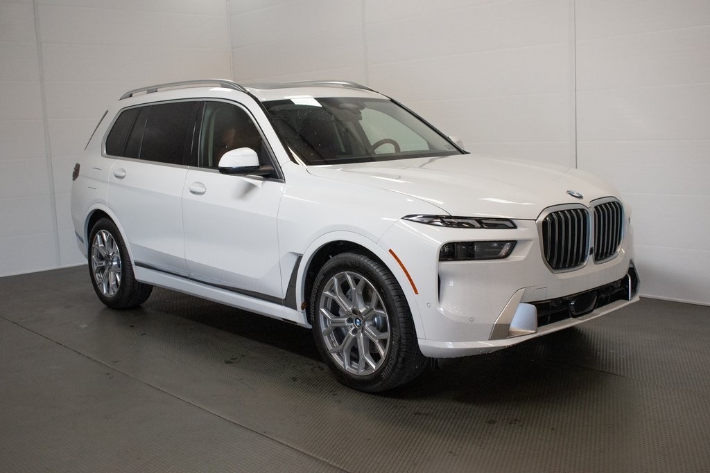 2025 BMW X7 xDrive40i 1