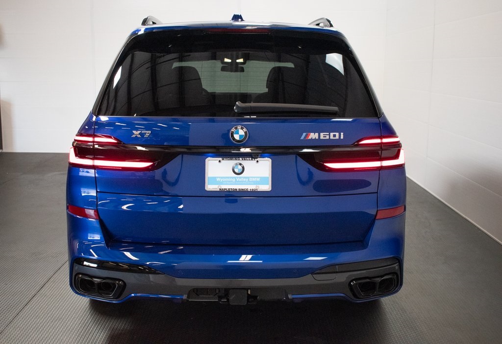 2025 BMW X7 M60i 5