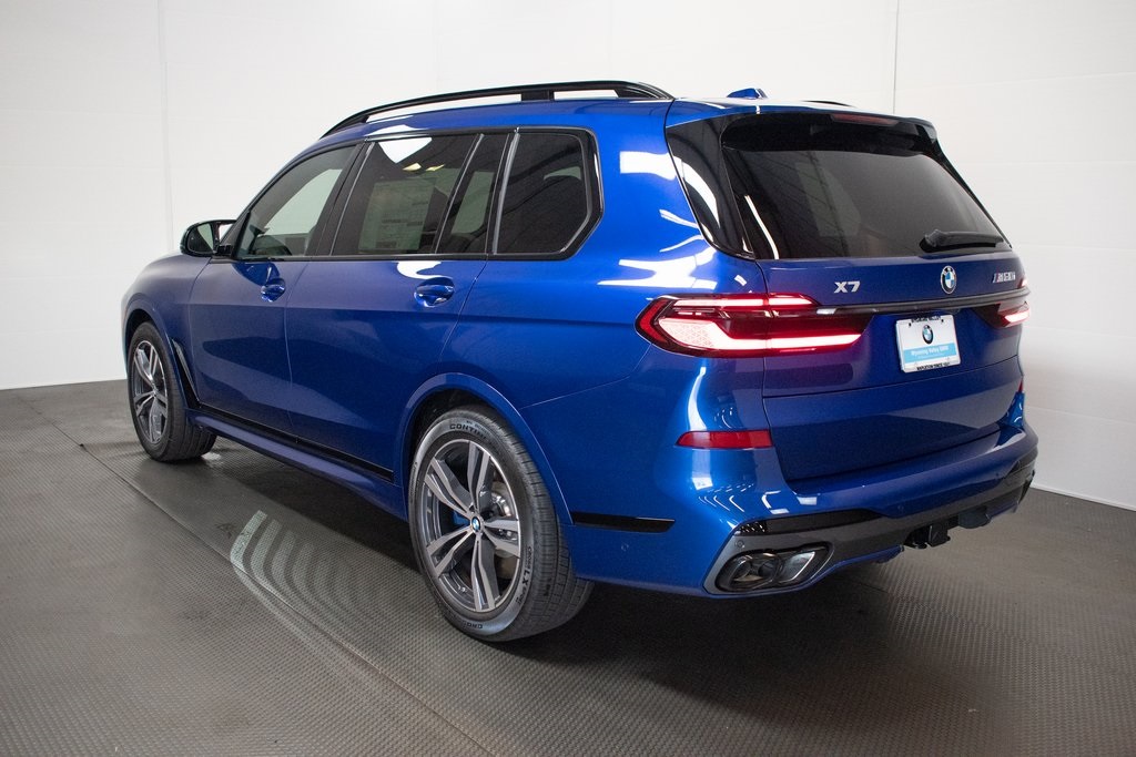 2025 BMW X7 M60i 6