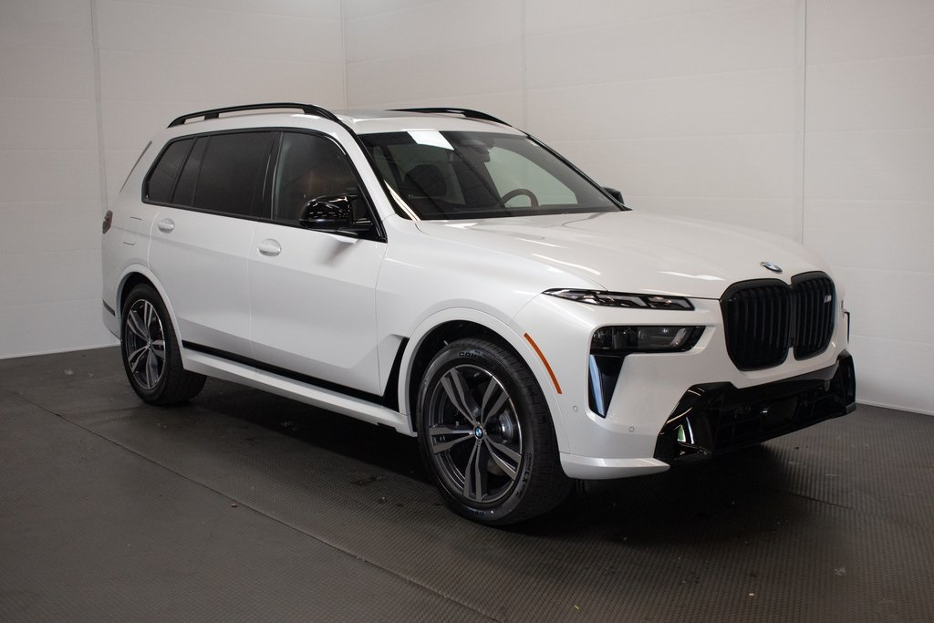 2025 BMW X7 M60i 1