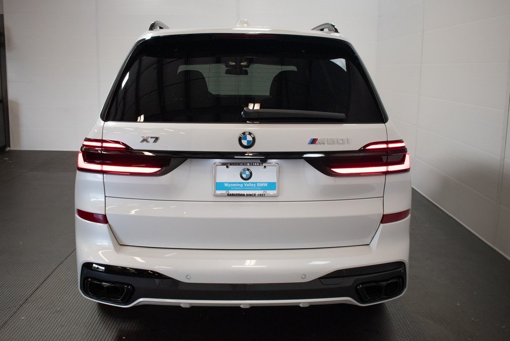 2025 BMW X7 M60i 5