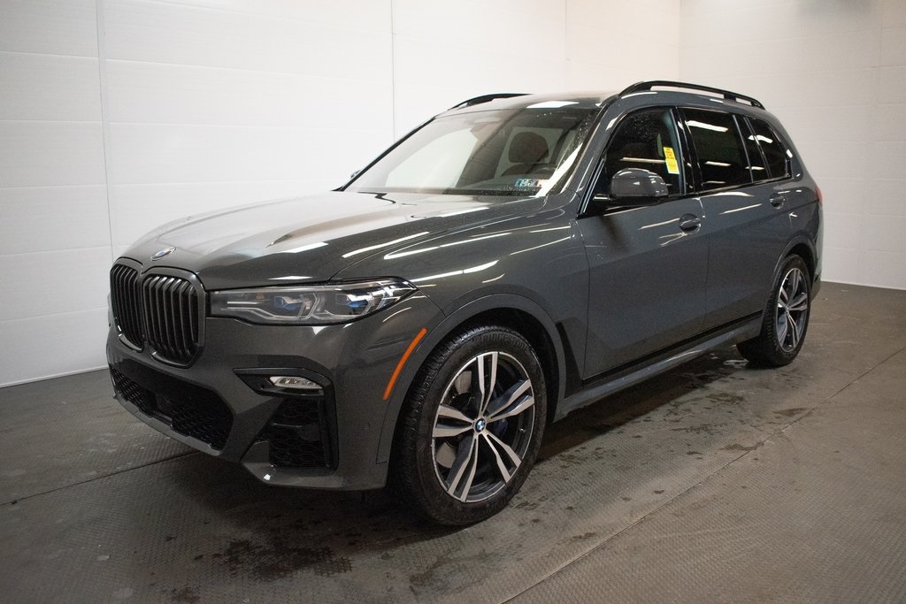 2022 BMW X7 M50i 9