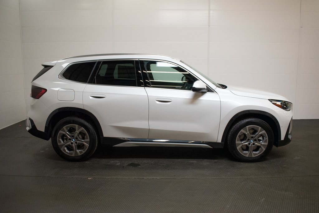 2025 BMW X1 xDrive28i 3