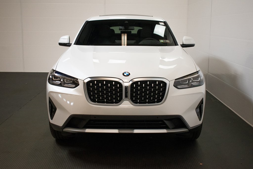 2025 BMW X4 xDrive30i 2