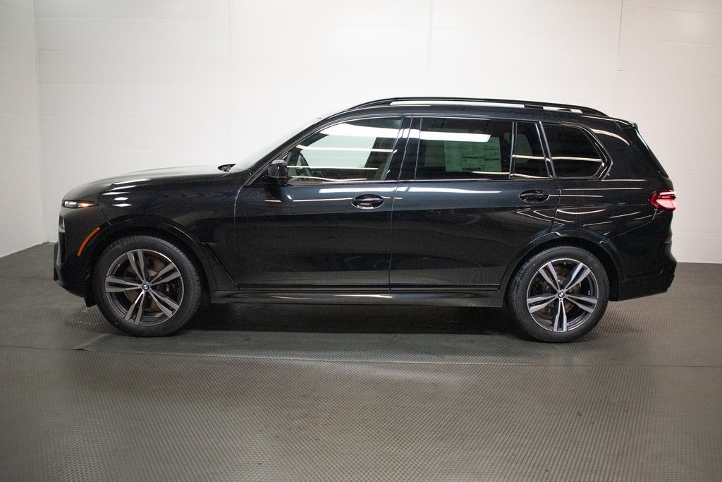 2025 BMW X7 M60i 7