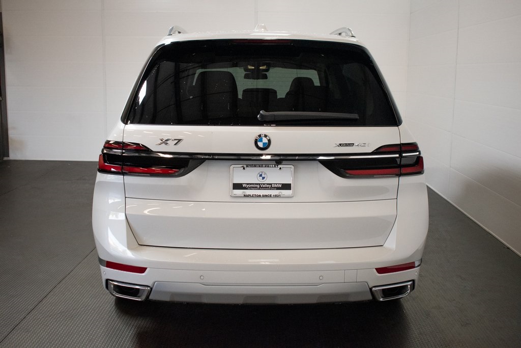 2025 BMW X7 xDrive40i 5