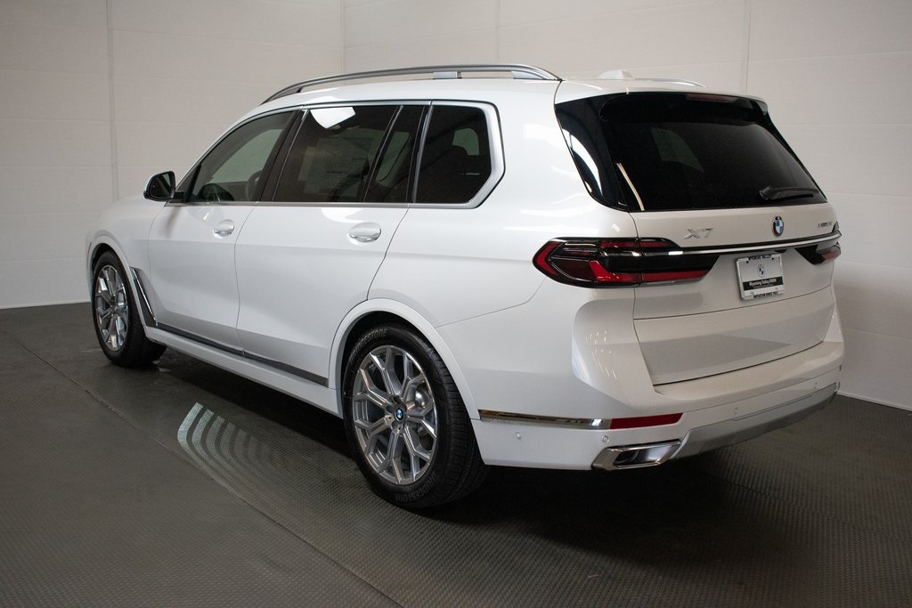 2025 BMW X7 xDrive40i 6