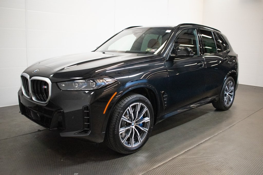 2025 BMW X5 M60i 8