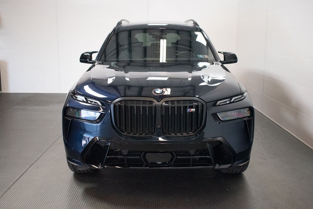 2025 BMW X7 M60i 2