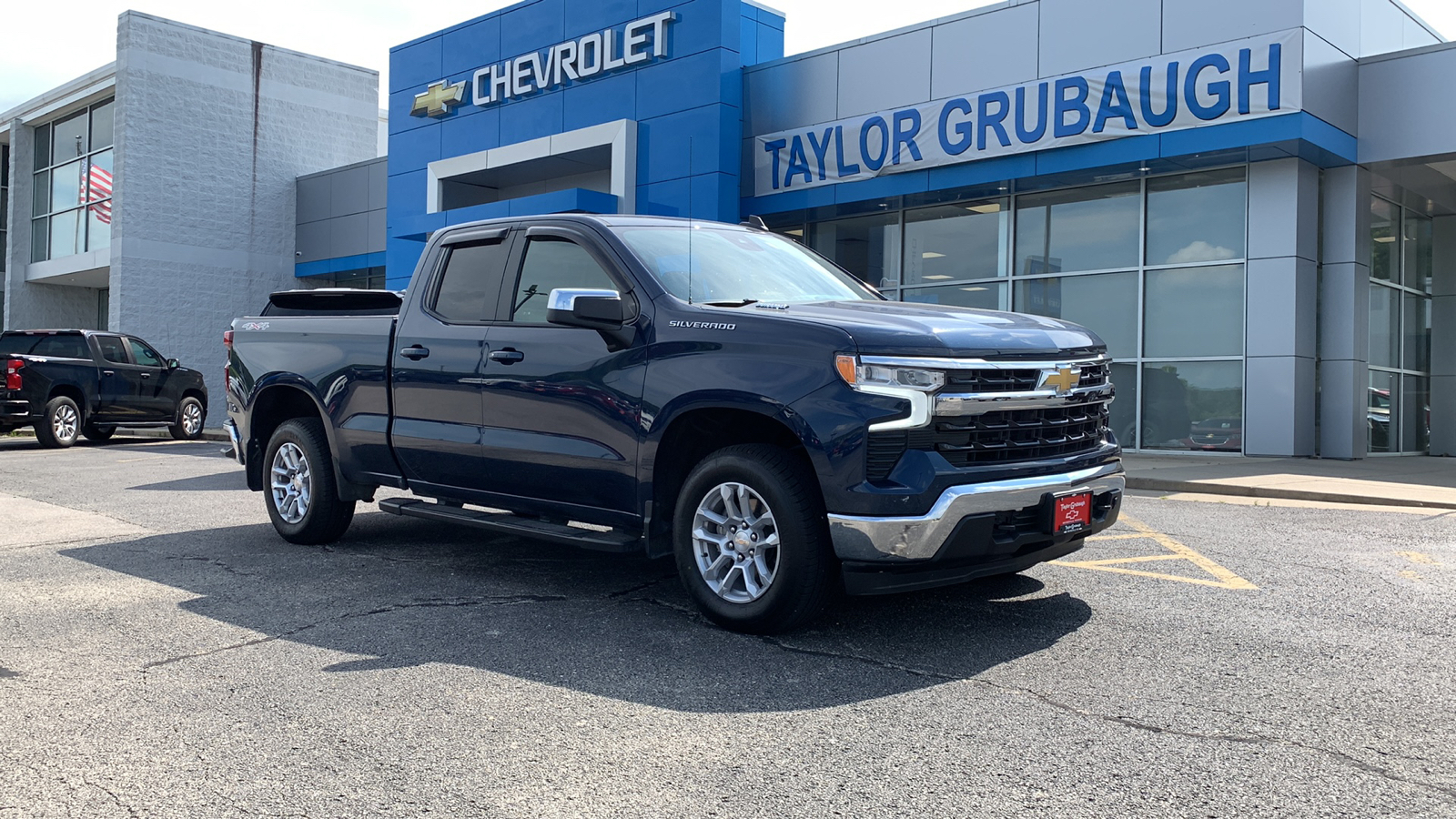 2023 Chevrolet Silverado 1500 LT 1