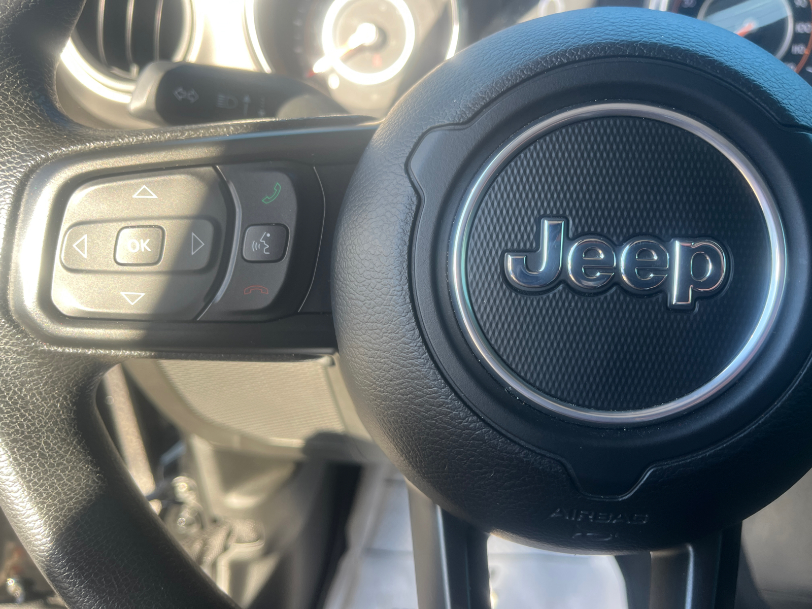 2022 Jeep Gladiator Sport 21