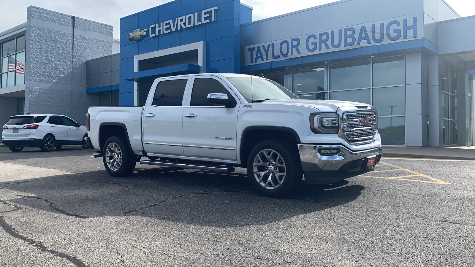 2018 GMC Sierra 1500 SLT 1