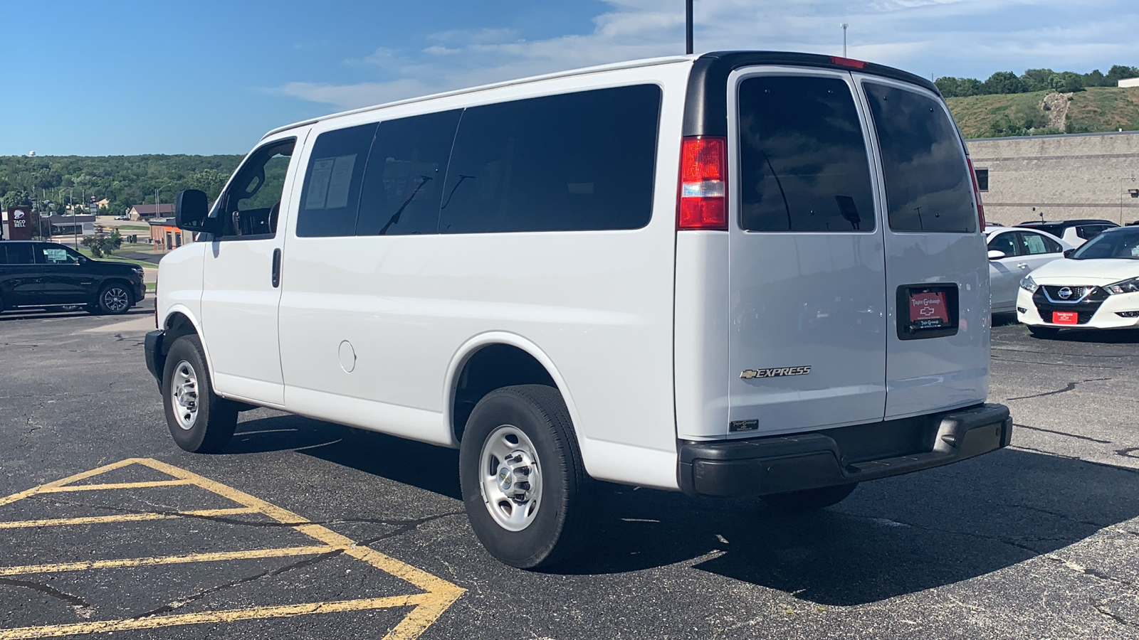 2023 Chevrolet Express 3500 LS 6