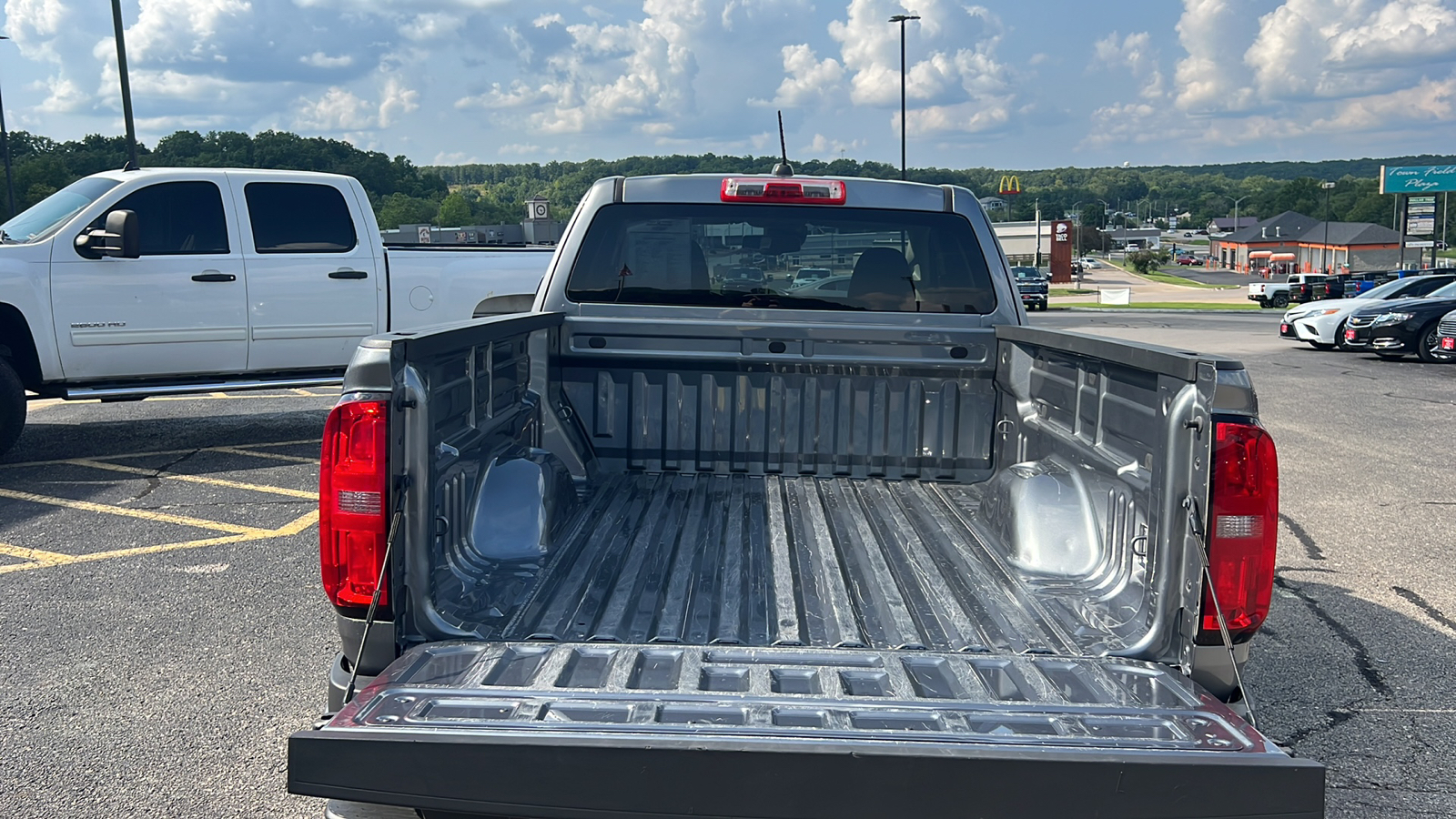 2021 Chevrolet Colorado LT 9