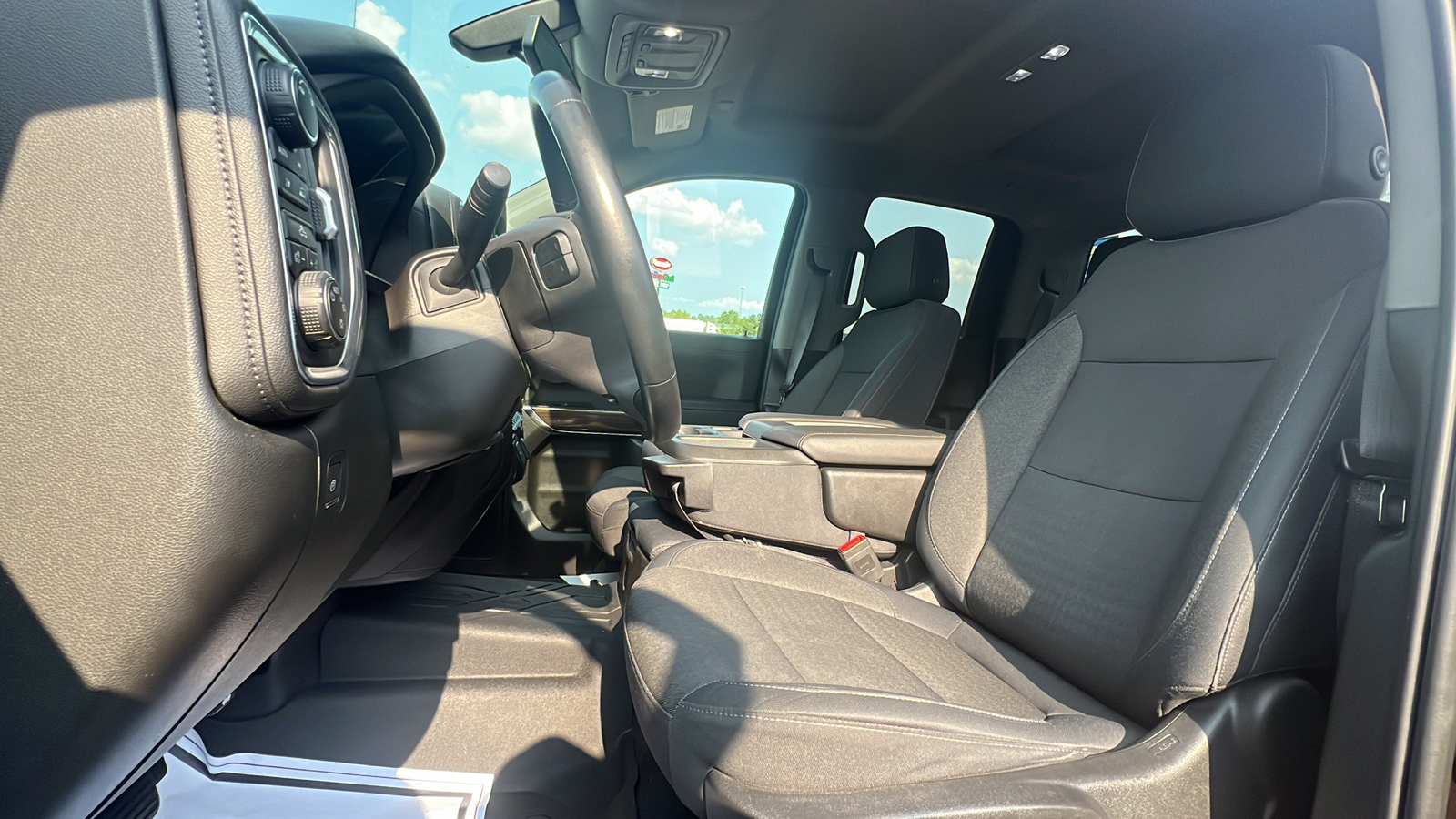 2019 Chevrolet Silverado 1500 LT 28