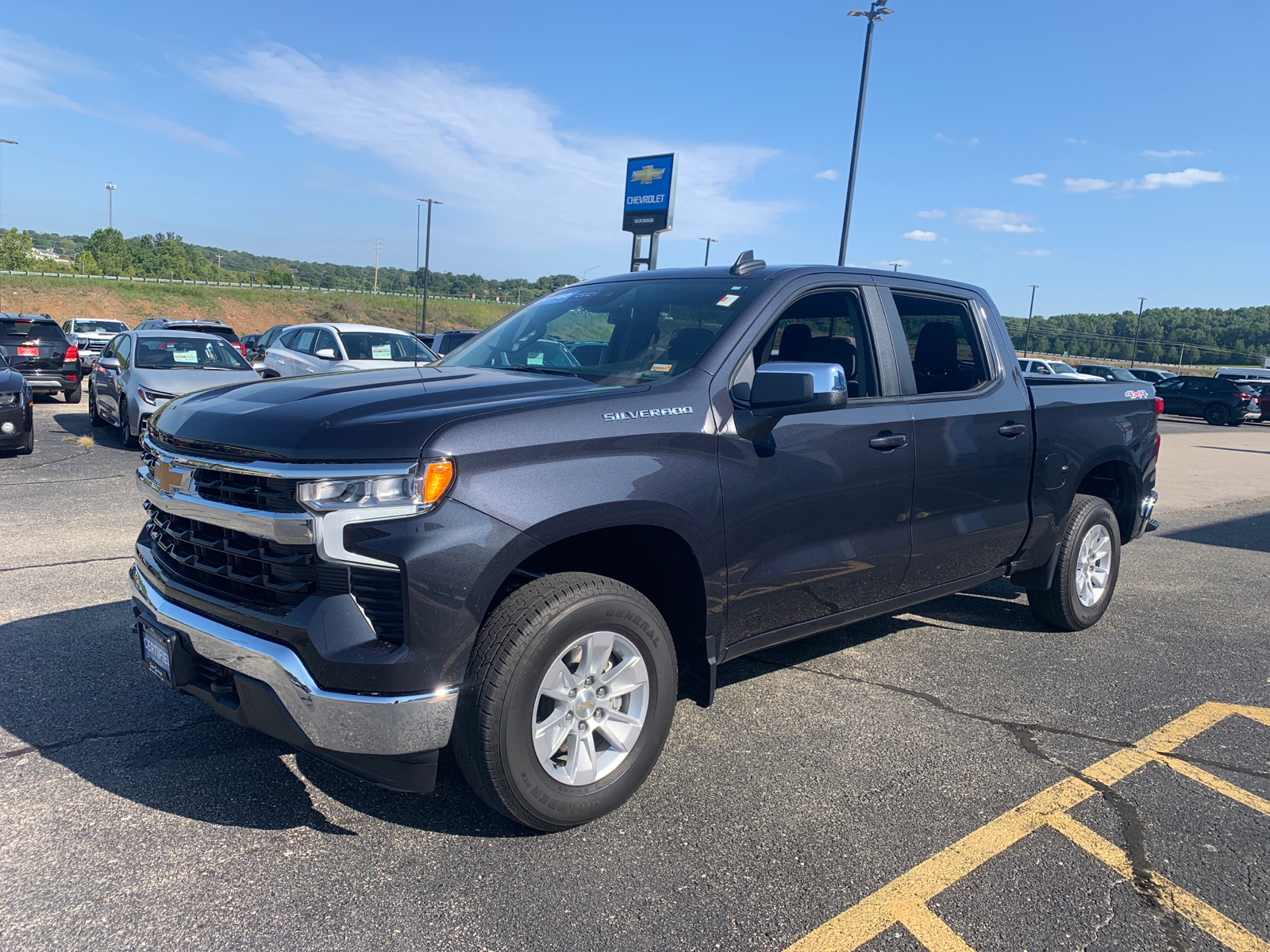 2024 Chevrolet Silverado 1500 LT 3