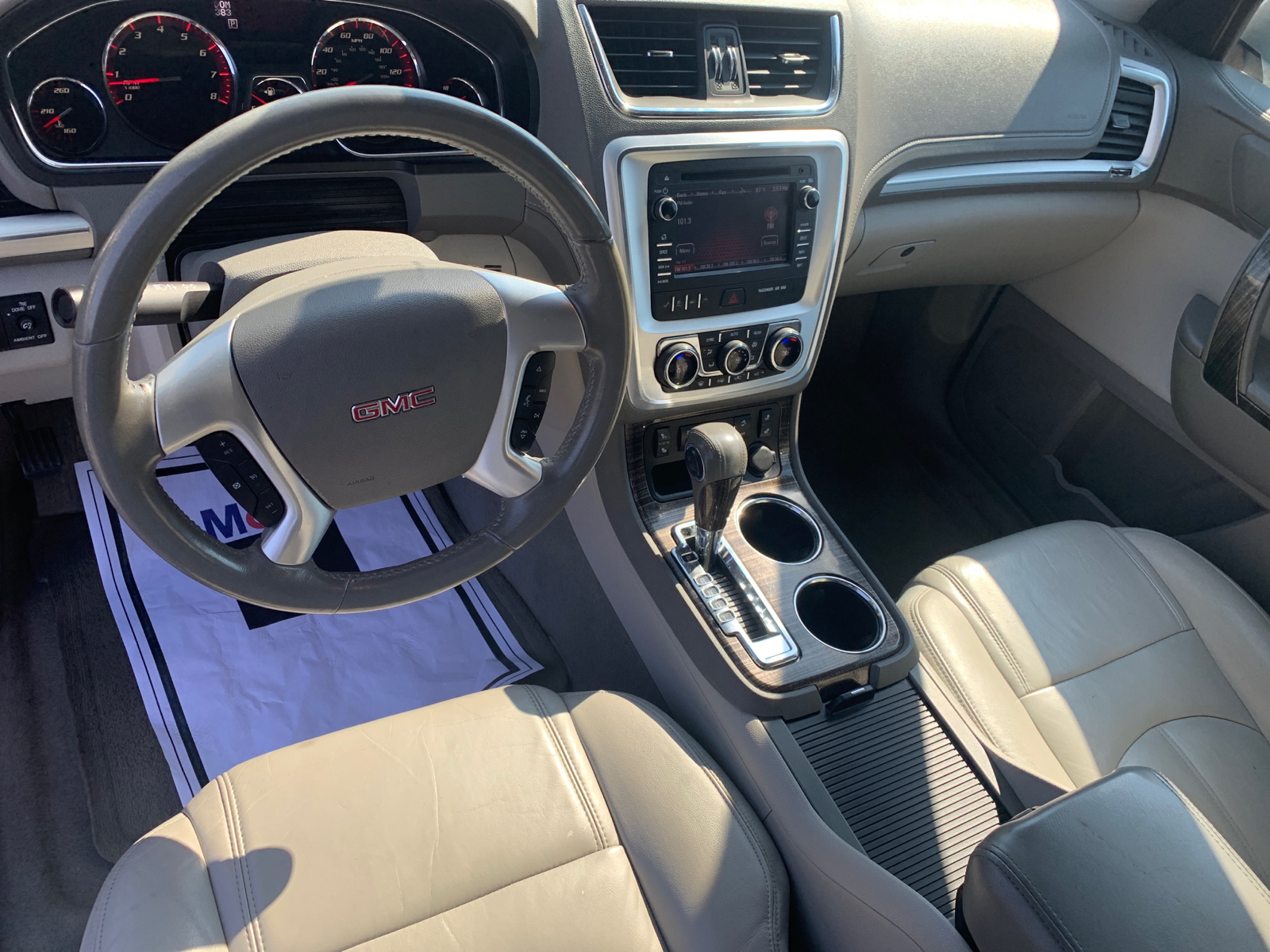 2014 GMC Acadia  10