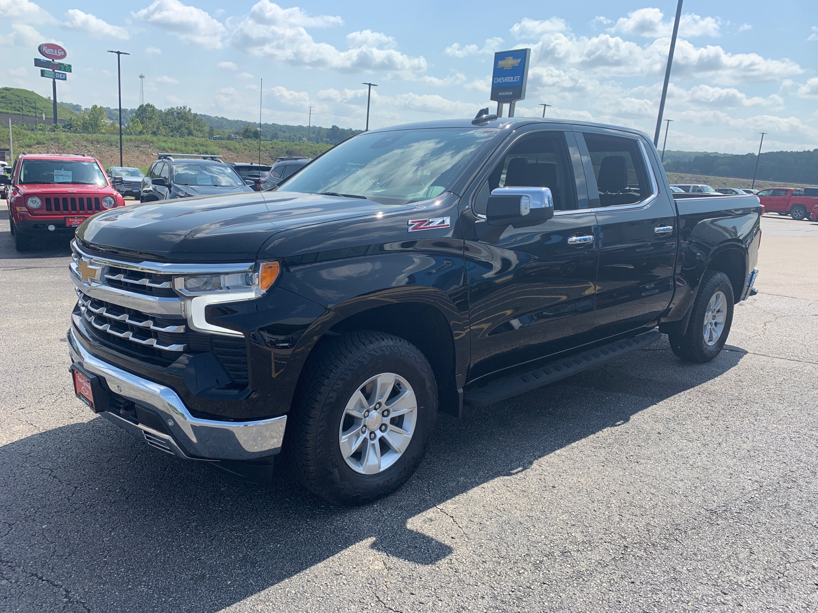 2023 Chevrolet Silverado 1500 LTZ 3