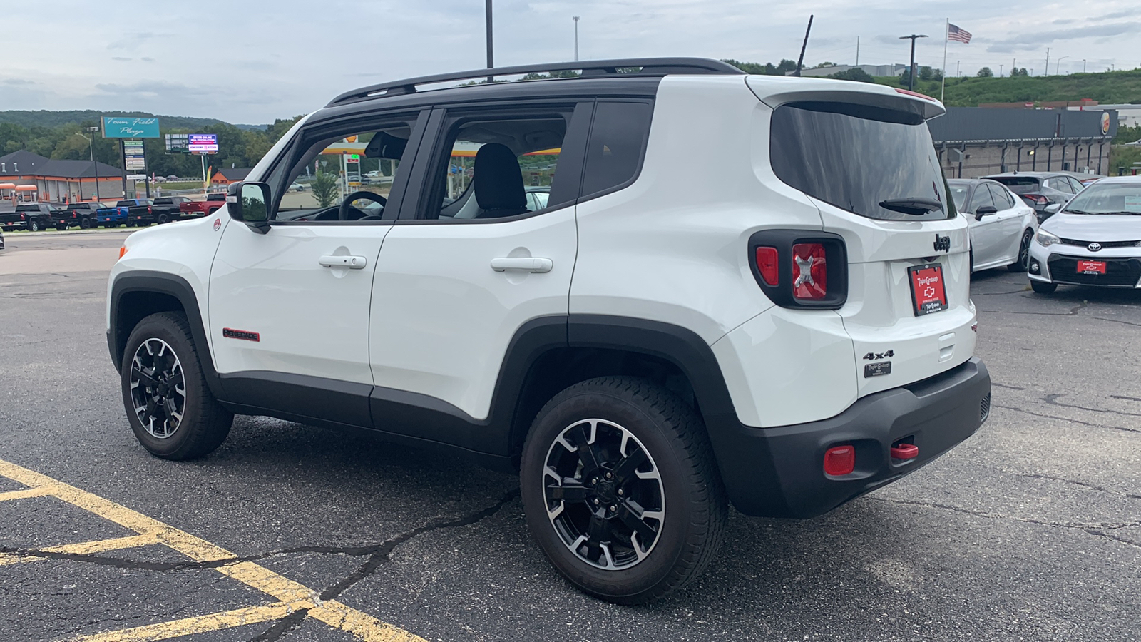 2023 Jeep Renegade Trailhawk 6