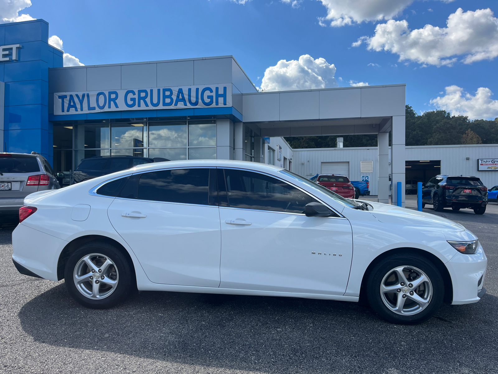 2017 Chevrolet Malibu LS 9