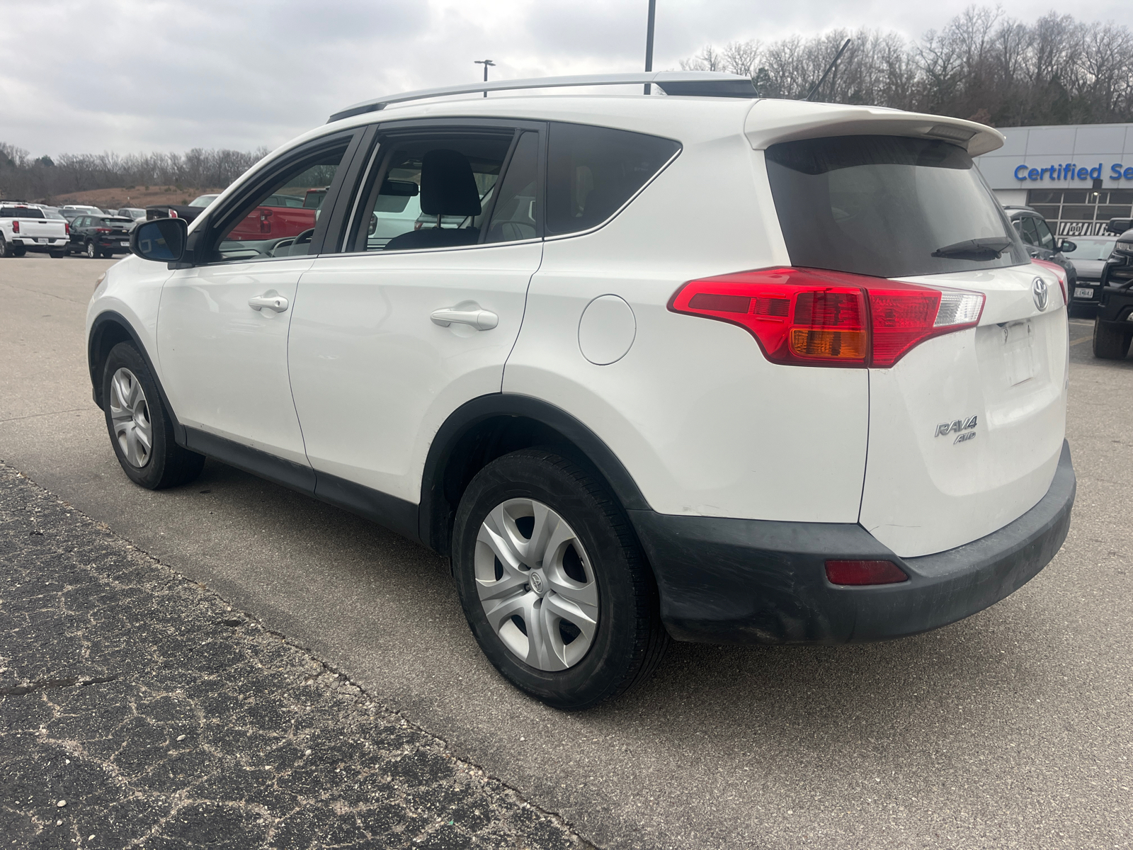 2014 Toyota RAV4 LE 5