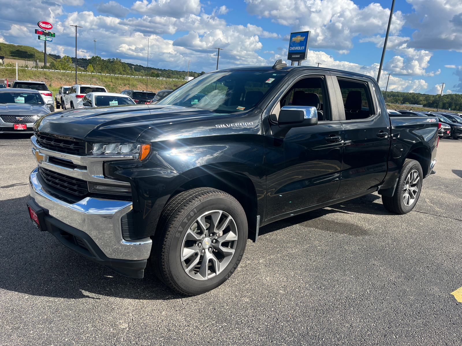 2019 Chevrolet Silverado 1500 LT 3