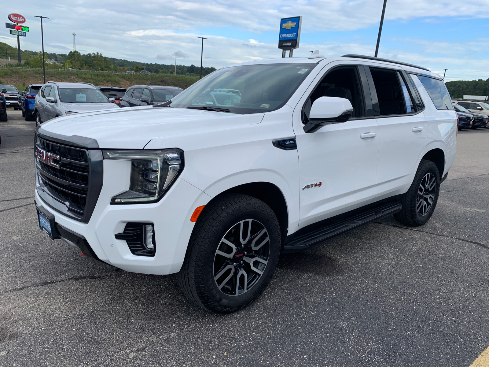 2024 GMC Yukon AT4 3