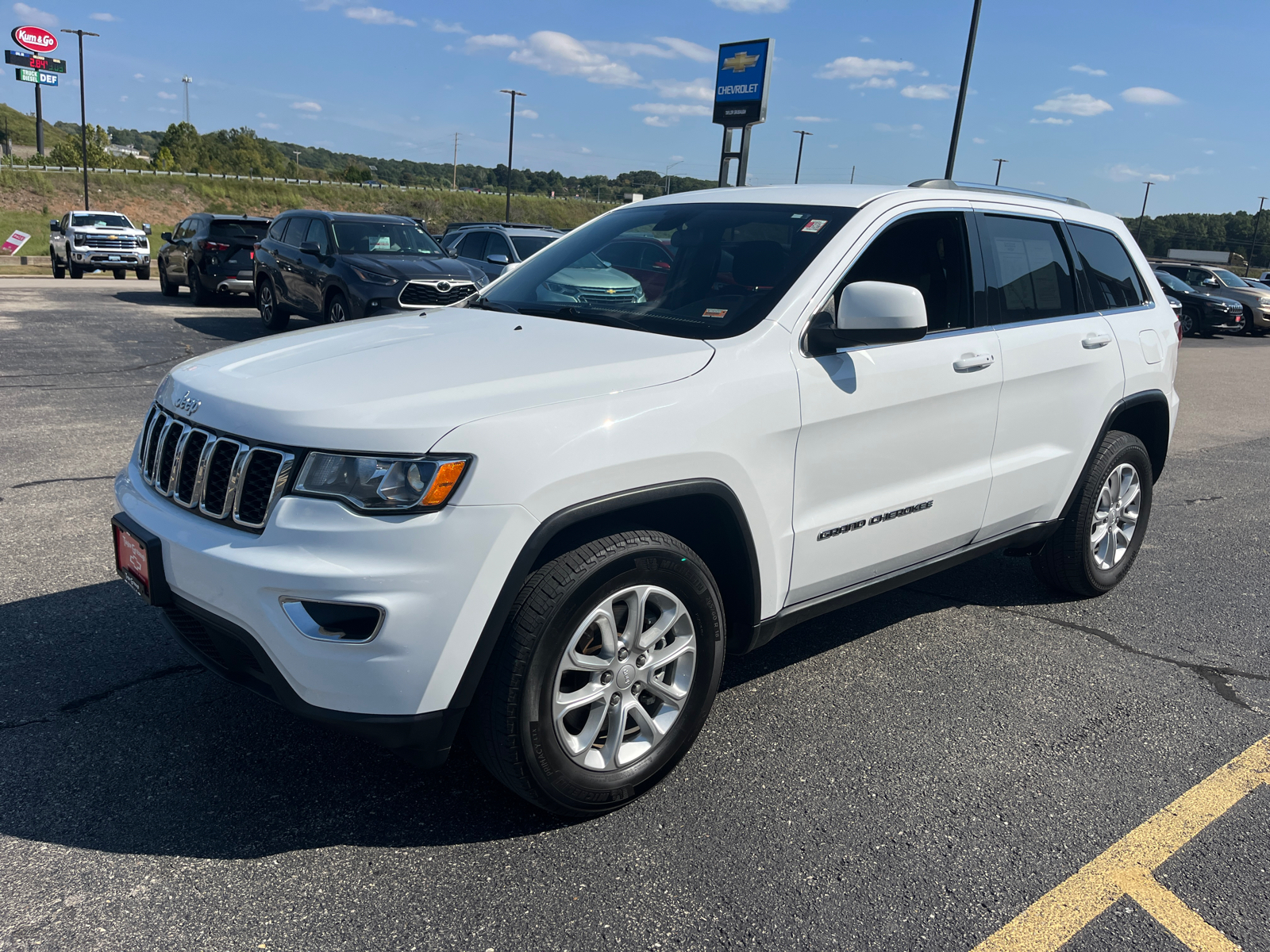 2021 Jeep Grand Cherokee Laredo E 3