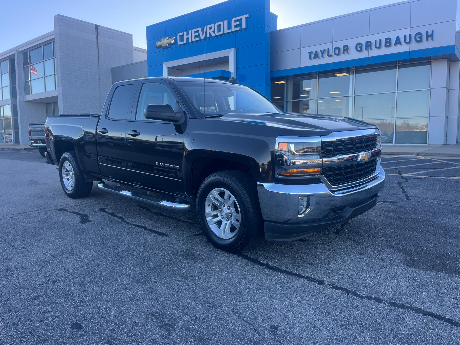 2018 Chevrolet Silverado 1500 LT 1