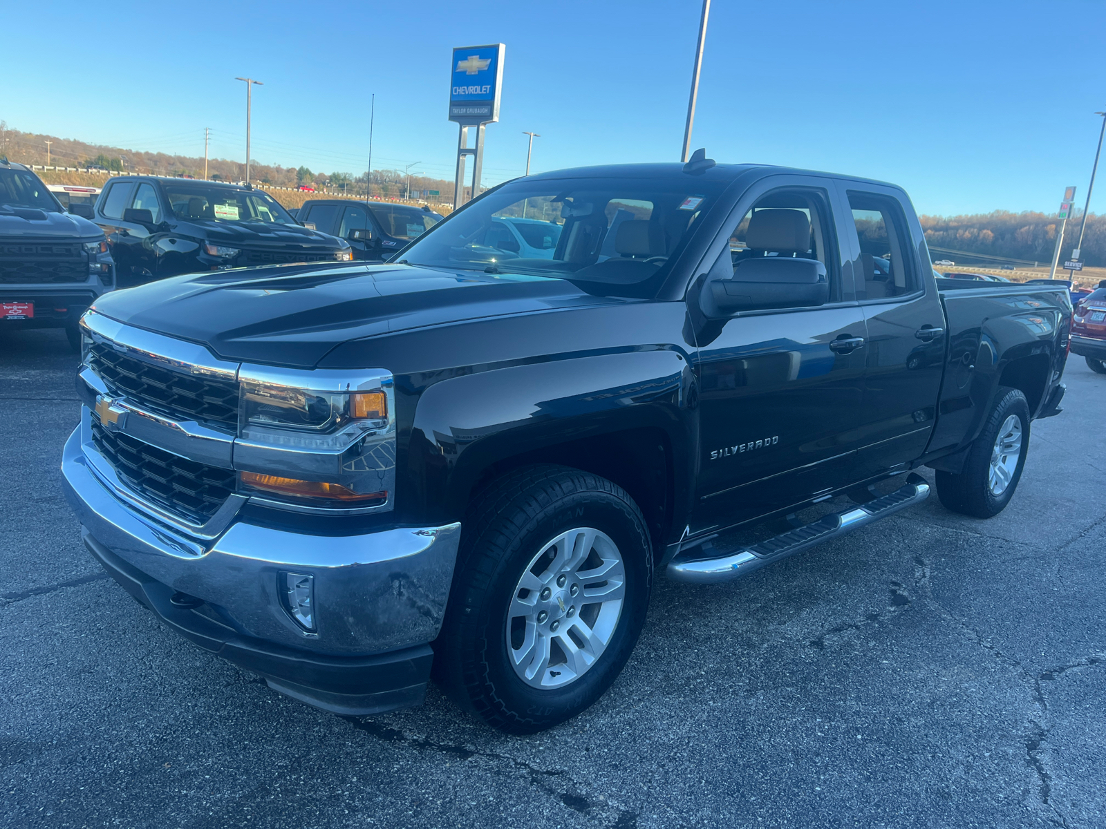 2018 Chevrolet Silverado 1500 LT 3