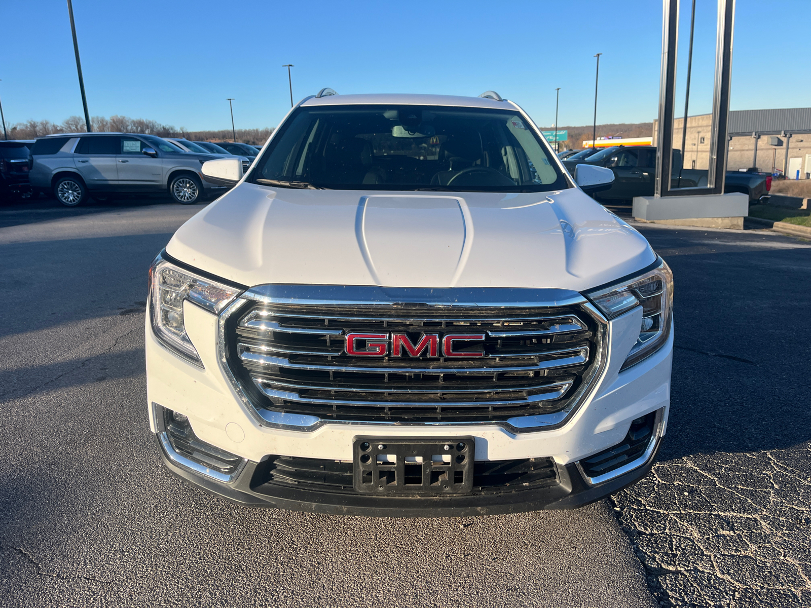 2024 GMC Terrain SLT 2