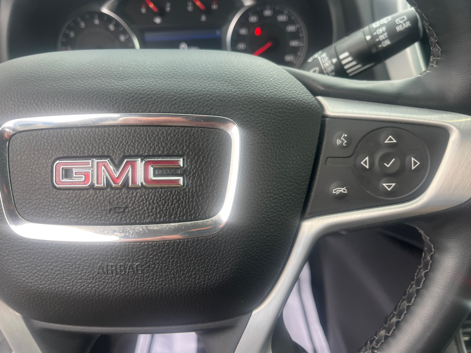 2024 GMC Terrain SLT 25