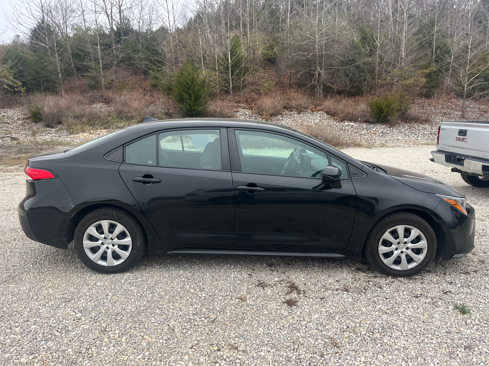 2022 Toyota Corolla LE 5