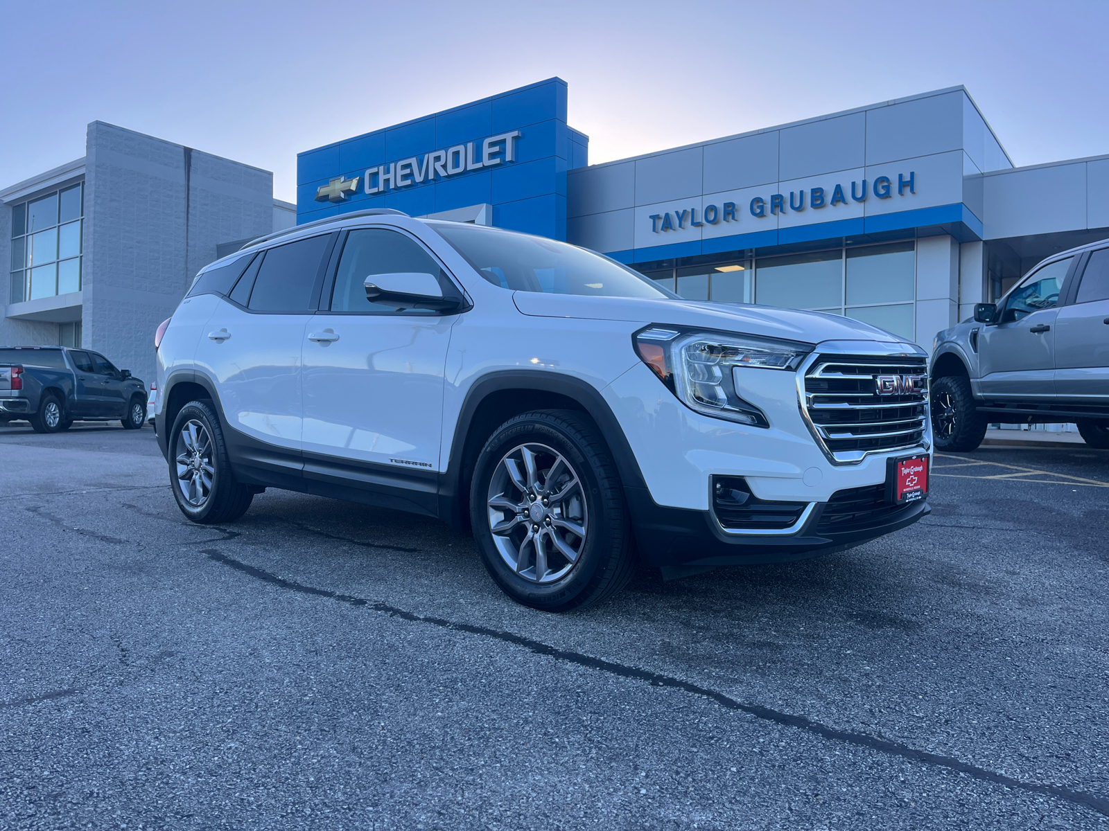 2024 GMC Terrain SLT 1