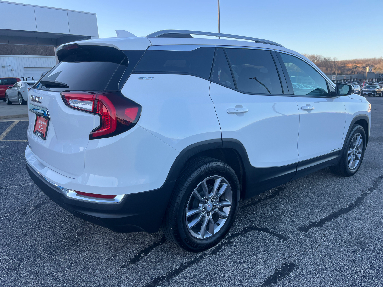 2024 GMC Terrain SLT 12