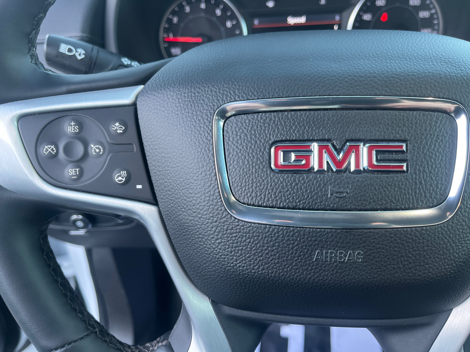 2024 GMC Terrain SLT 24