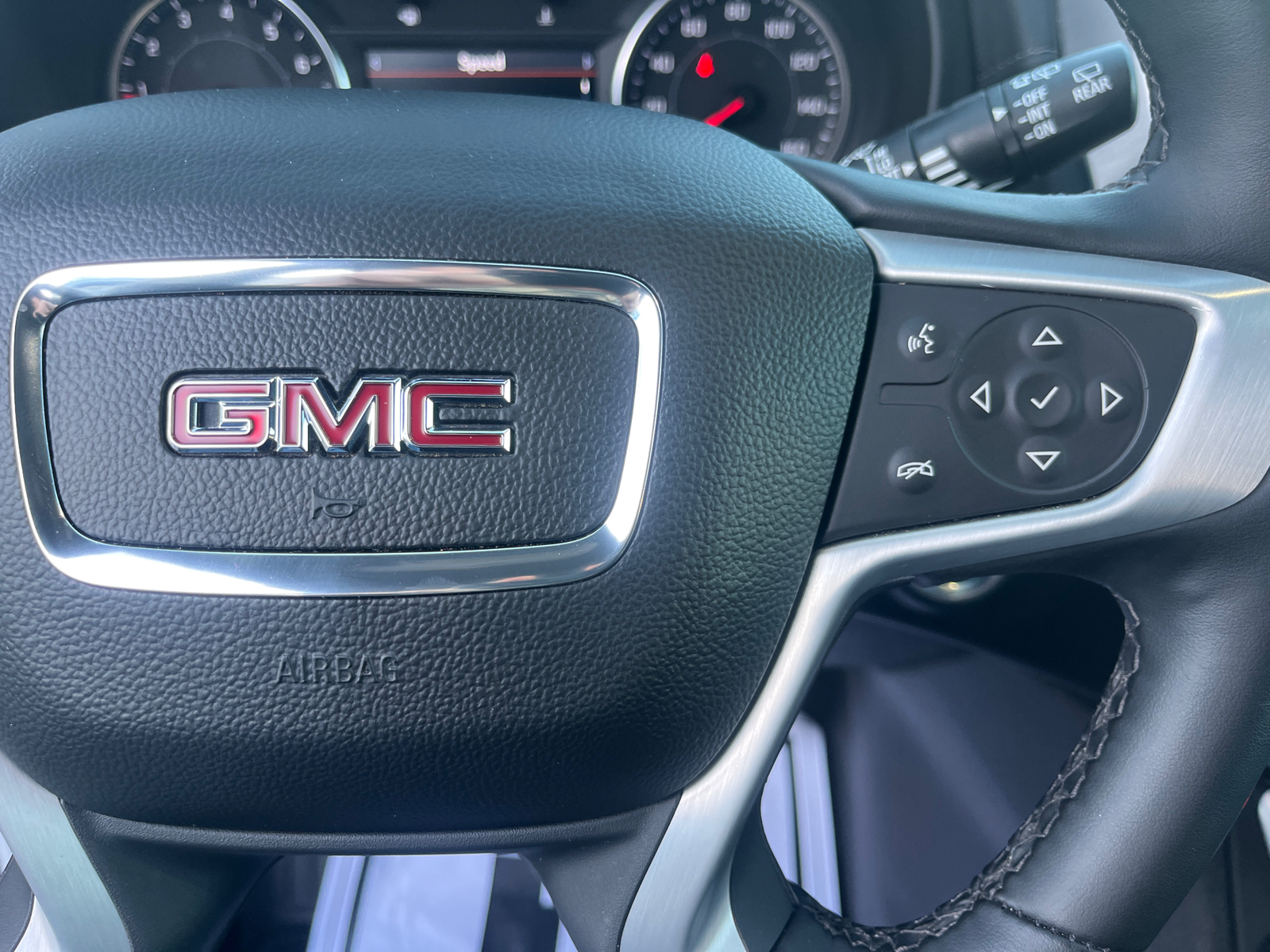 2024 GMC Terrain SLT 25